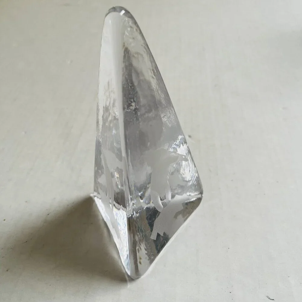 N/A paperweight glass
